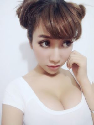 日本24小时免费_720迅雷电影在线